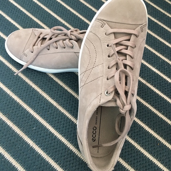 Ecco brand new shoes with box. - Picture 2 of 5